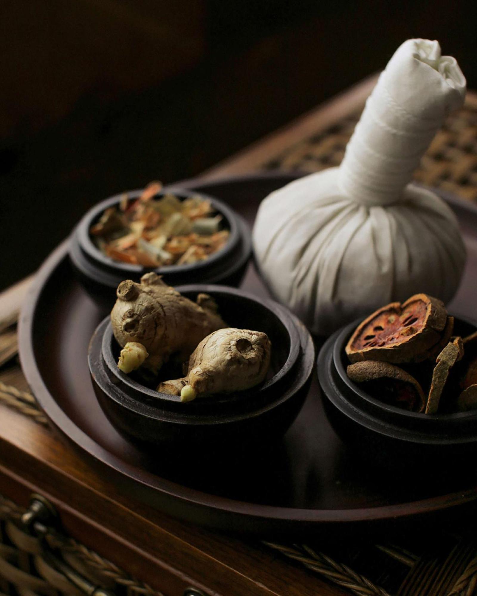Conrad Bangkok Hotell Eksteriør bilde Ayurvedic medicine